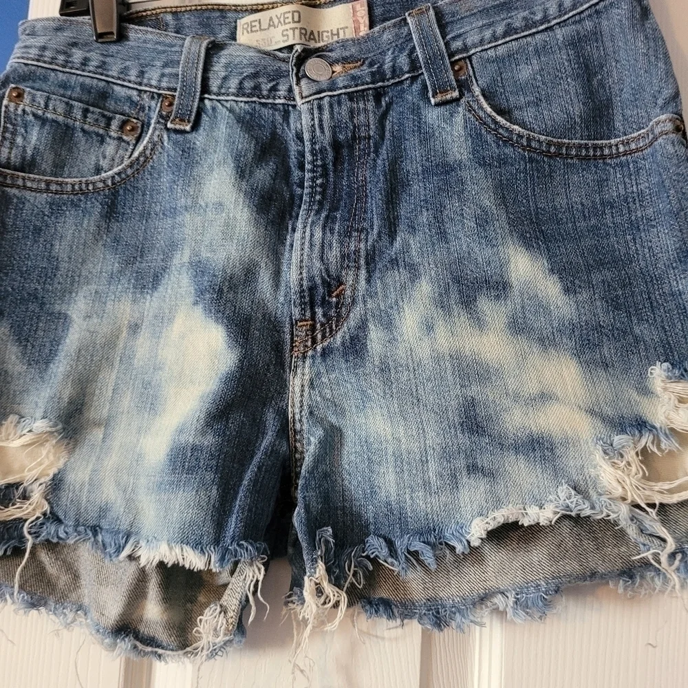 CUSTOM made Distressed Shorts - Picture 6 of 8